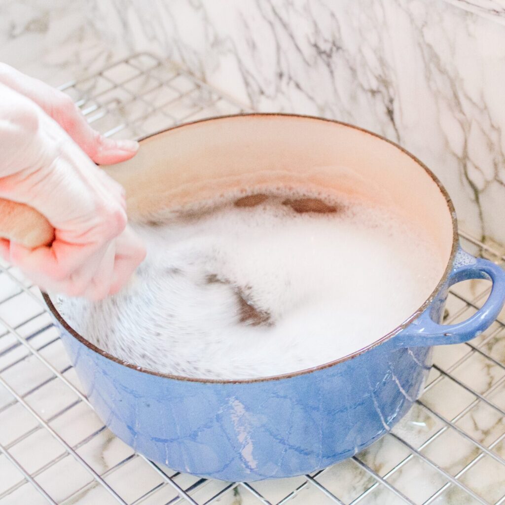 Cleaning Le Creuset Dutch Oven