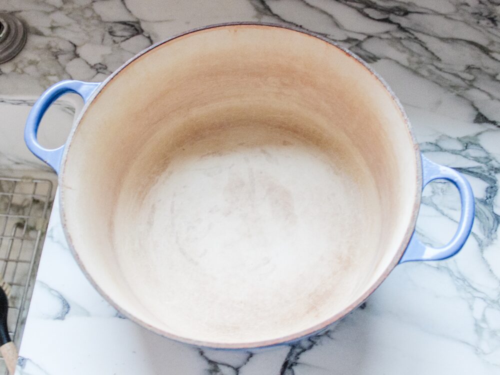 le creuset cleaning after